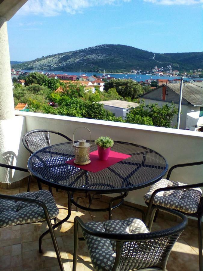 Apartment Silvija Vinišće Exteriér fotografie